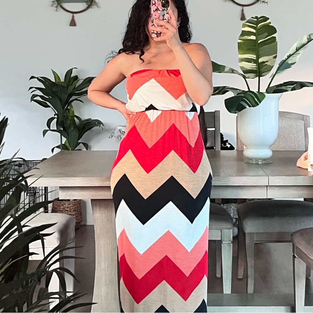 TRIXXI | CHEVRON PATTERN MAXI DRESS